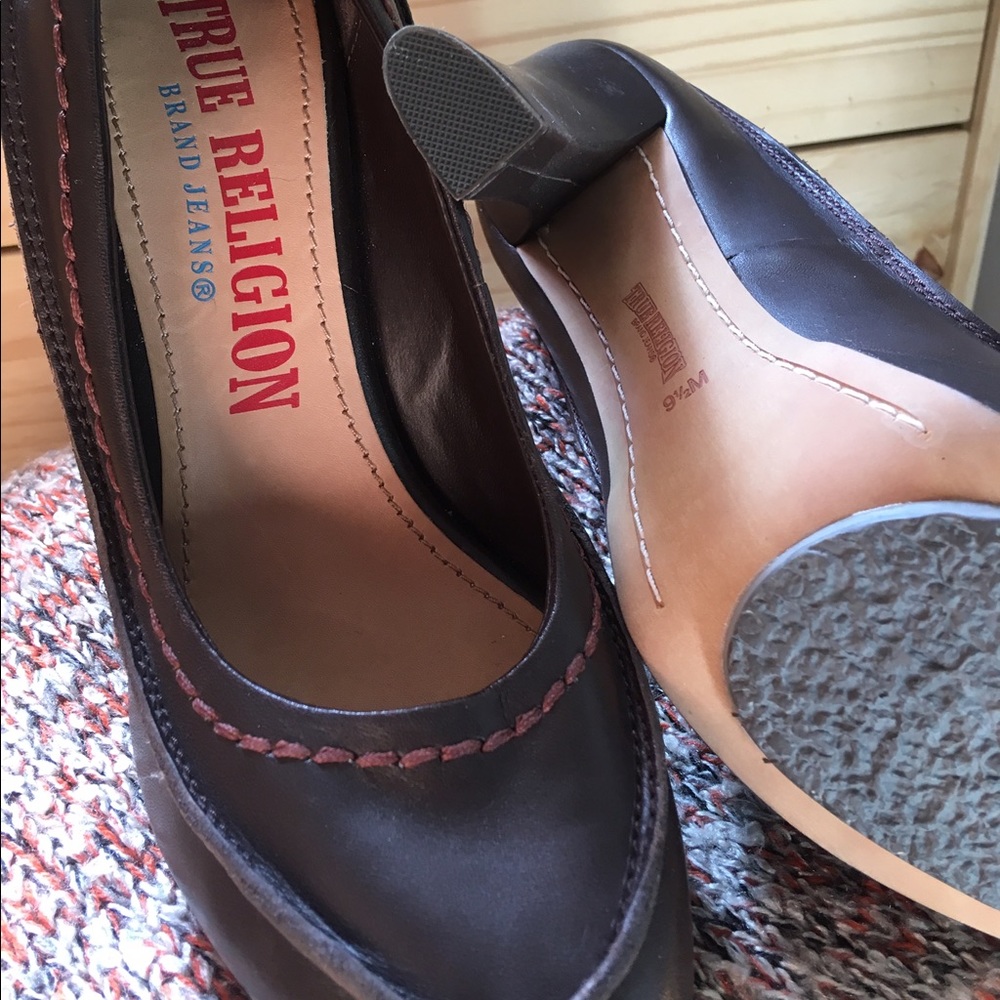 True Religion Chocolate Leather Heels; Size 9.5